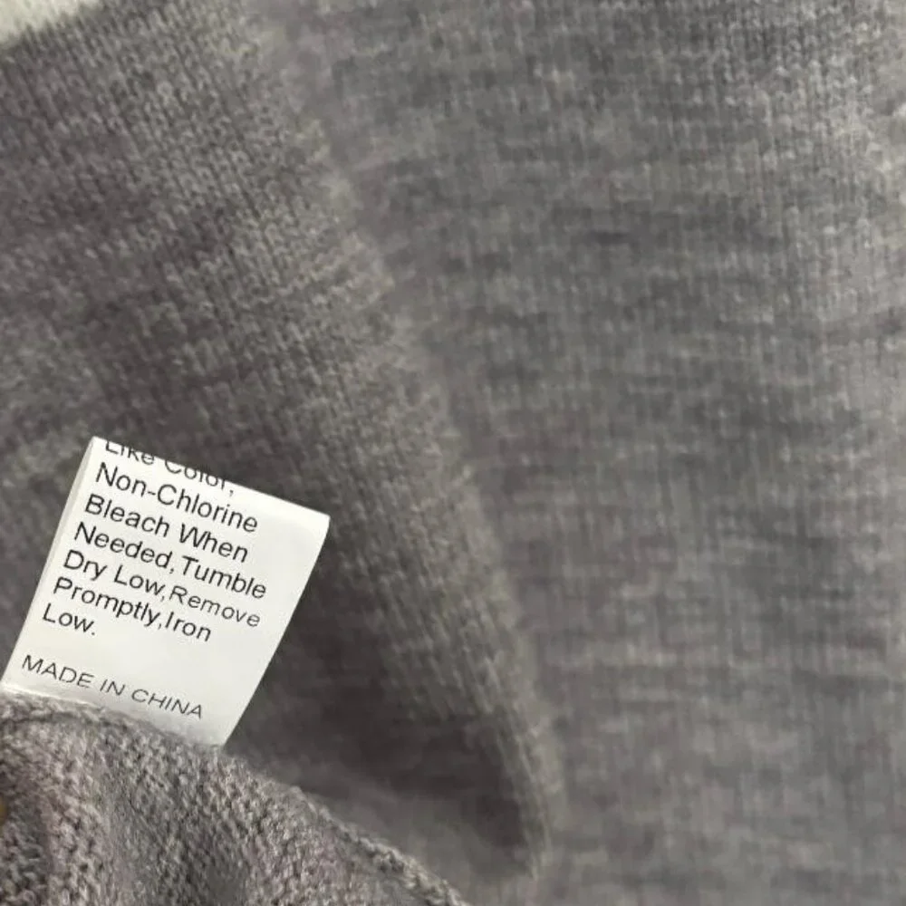 Super Cute Gray/Off White Black Cat Sweater V Neck Dolman Long Sleeves SZ XL - Picture 8 of 8